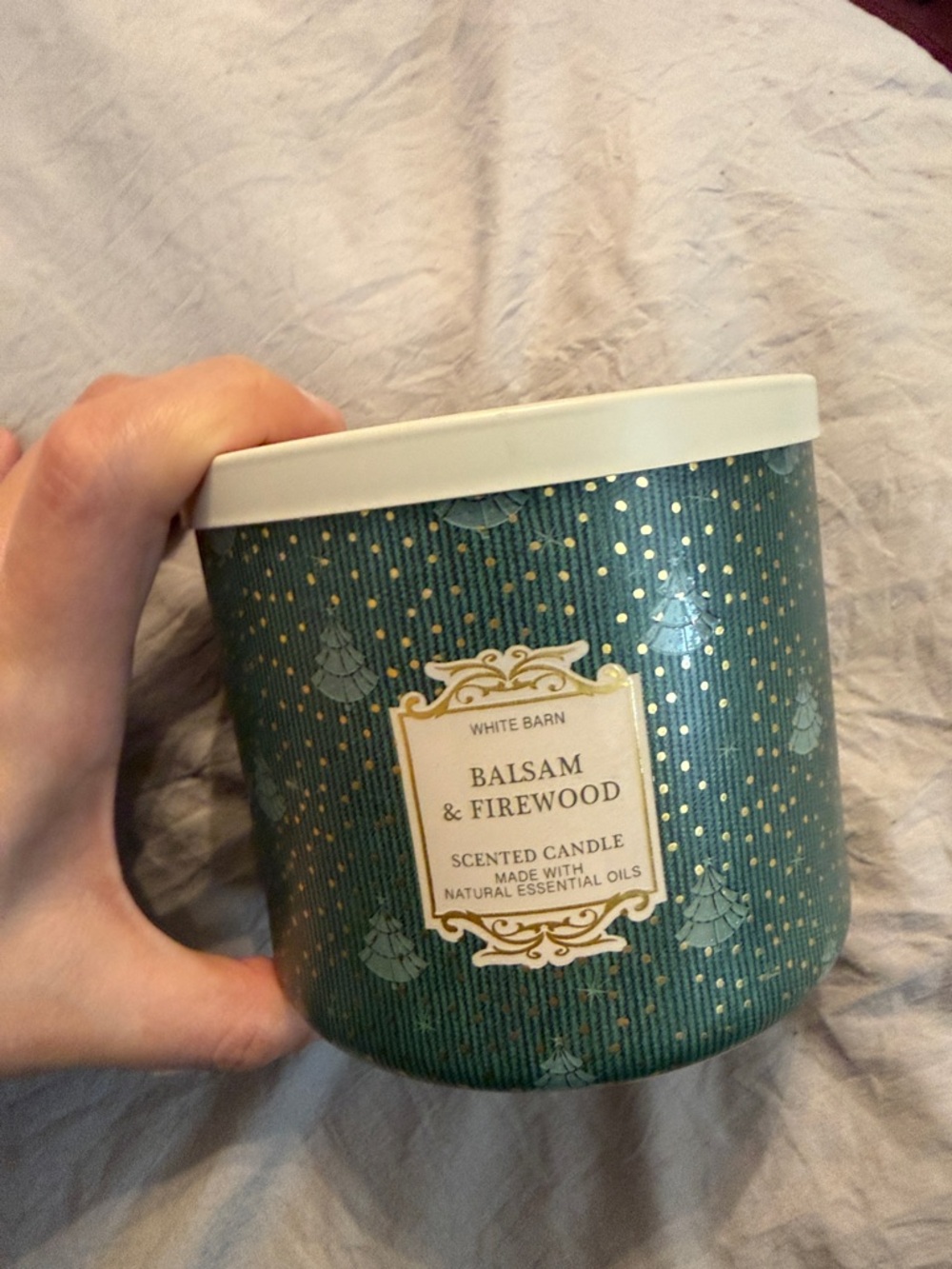 White Barn Balsam & Firewood Scented Candle - Green